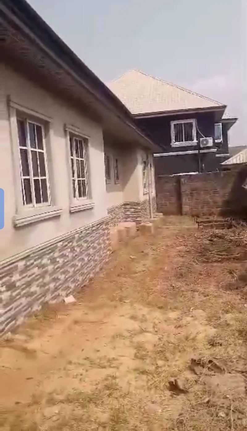 4 Bedroom Flat for Sale in MARBLE HILL, Delta cover picture