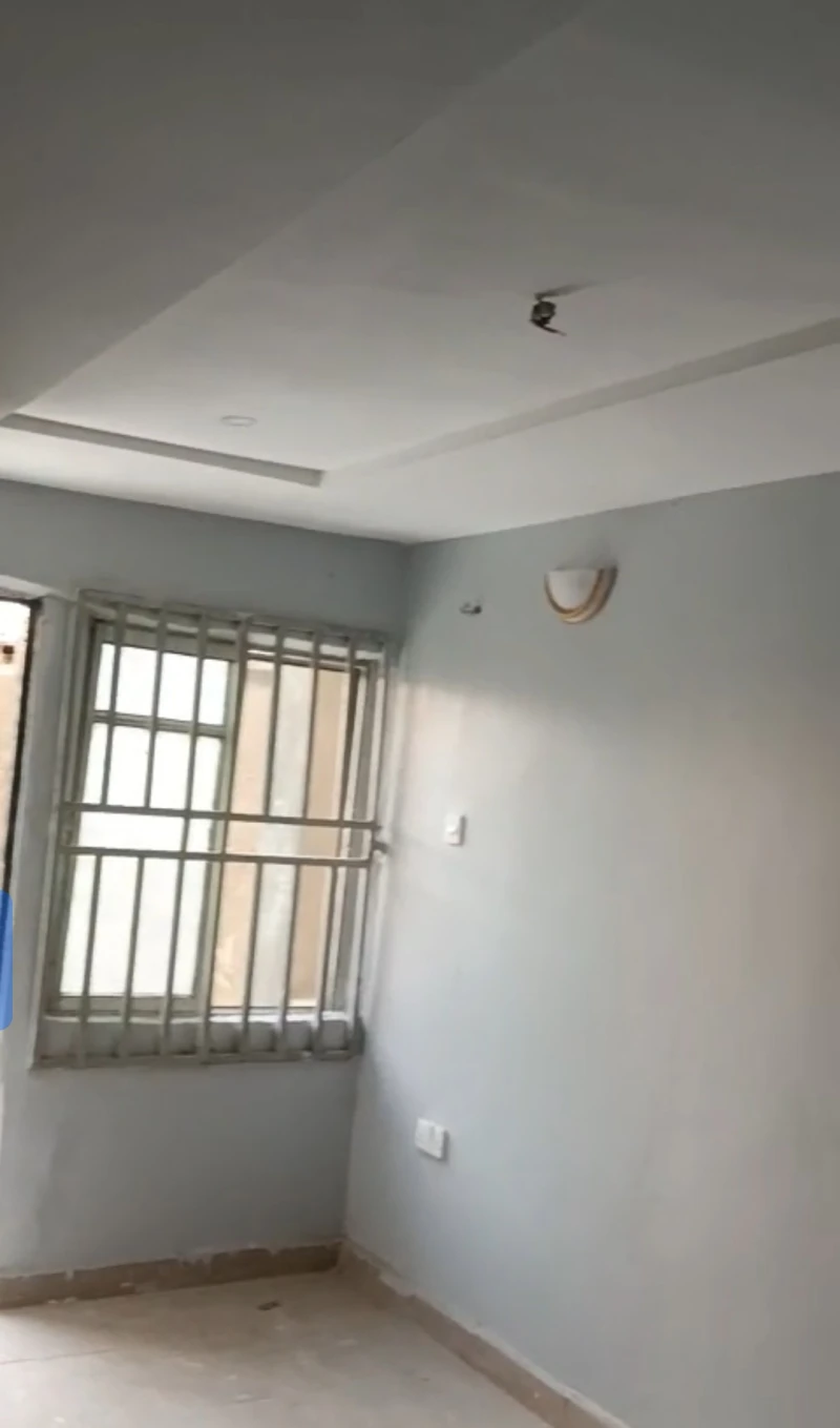 1 Bedroom Flat for Rent in ANWAI road, Delta