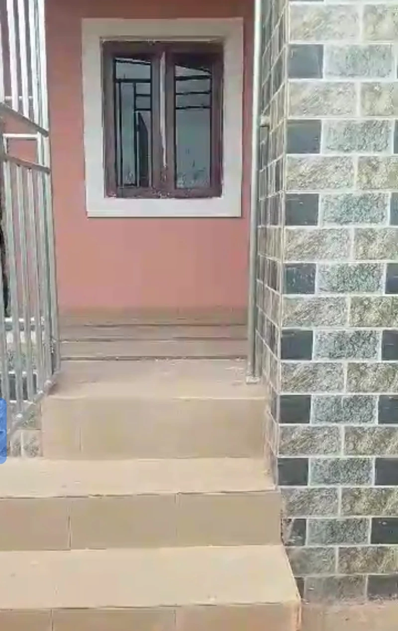 2 Bedroom Flat for Rent in Okpanam, Delta cover picture