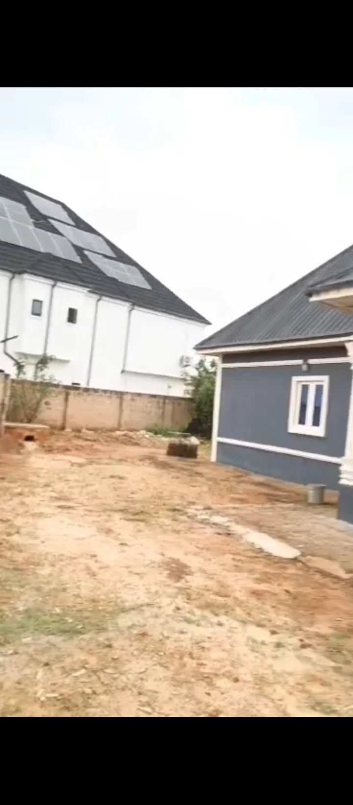 Bungalow for Sale in Ogunwemnyi, Edo - Image 1
