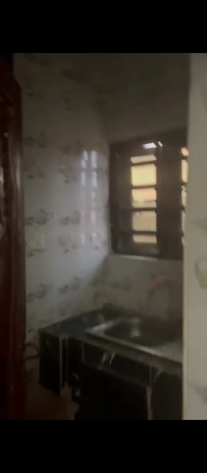 1 Bedroom Flat for Rent in Ekosoden, Edo - Image 3