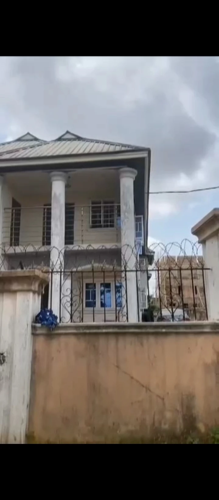 2 Bedroom Flat for Sale in Ugbor ogunwemnyi, Edo - Image 6