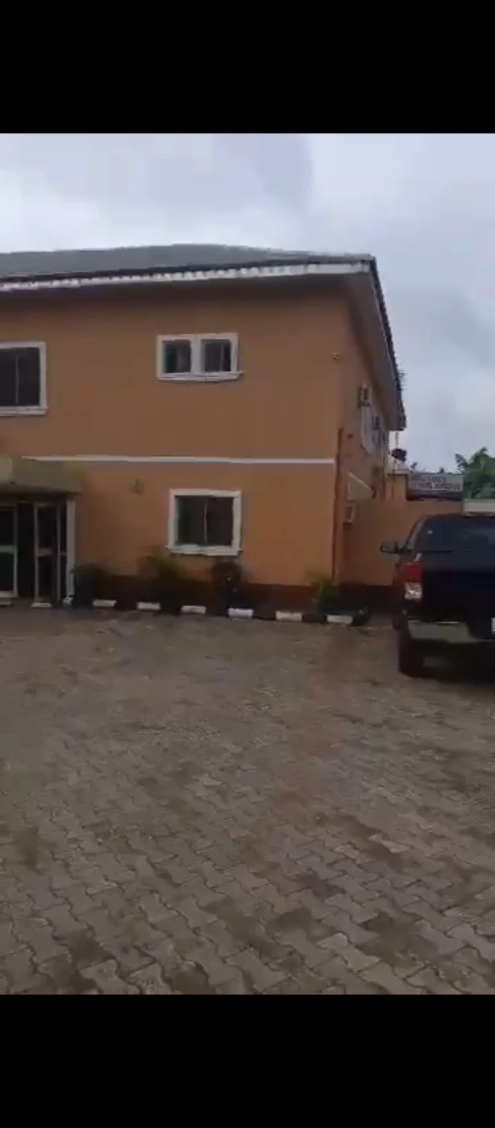 Hotel for Sale in 2nd ugbor gra, Edo - Image 1