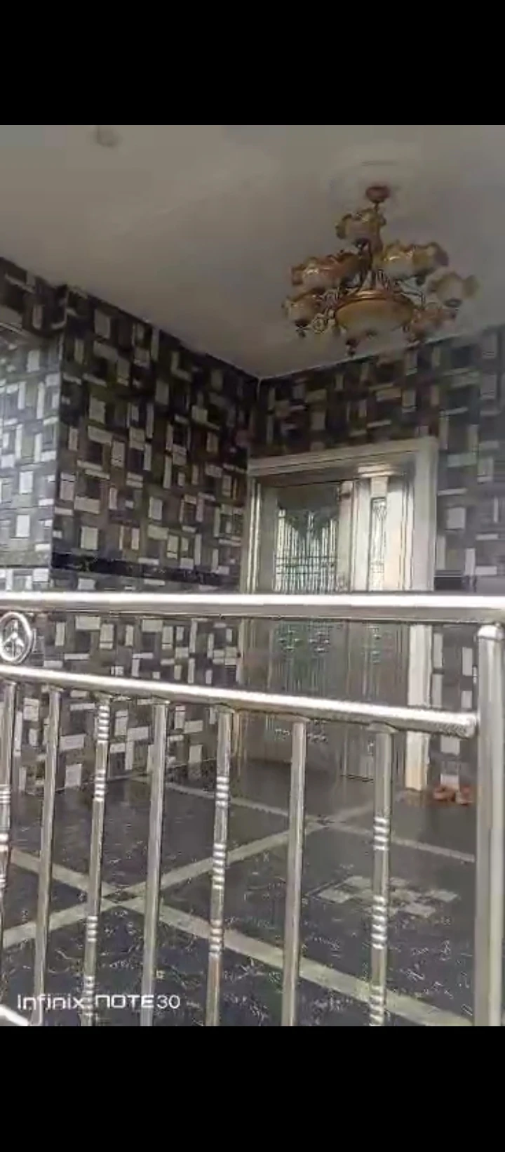 3 Bedroom Flat for Sale in Obagie sapele road, Edo - Image 1