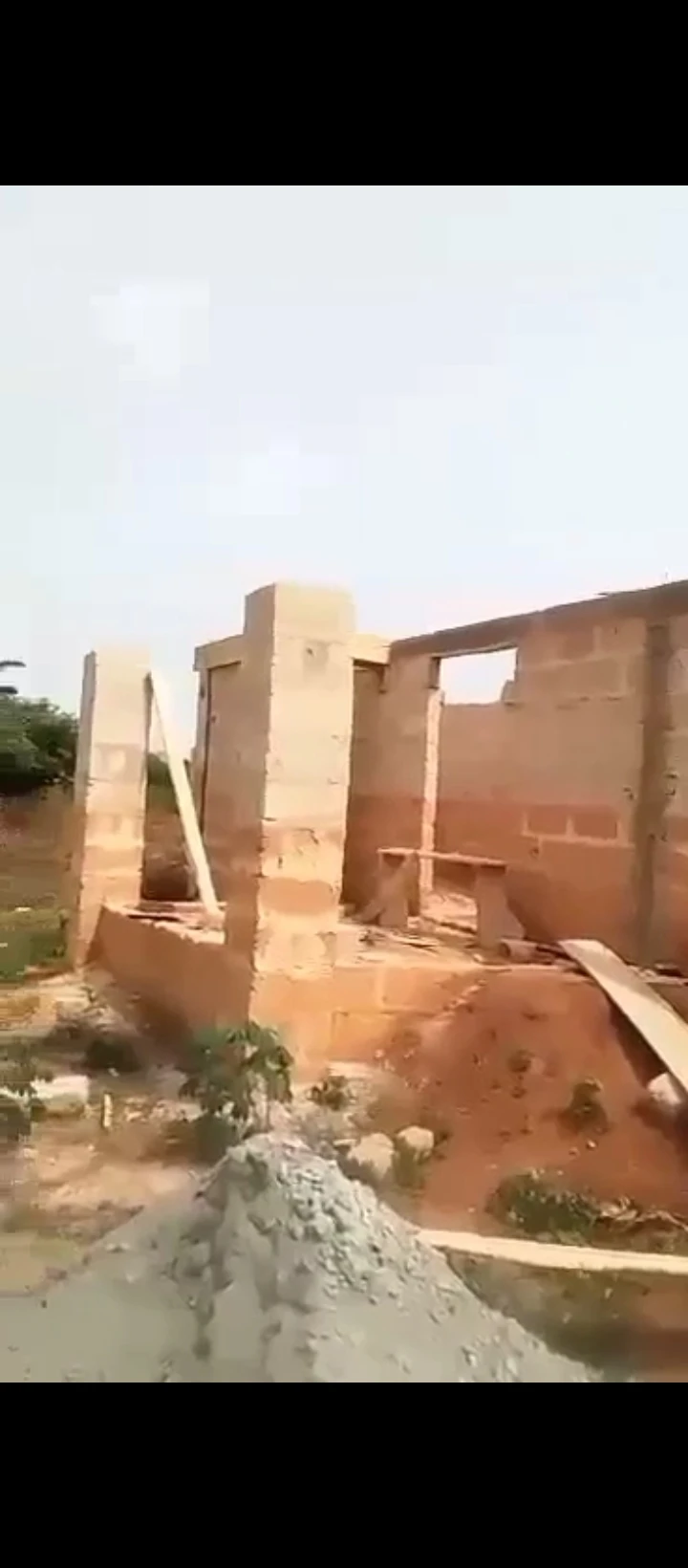 Uncompleted Building for Sale in Uteh, Edo - Image 6
