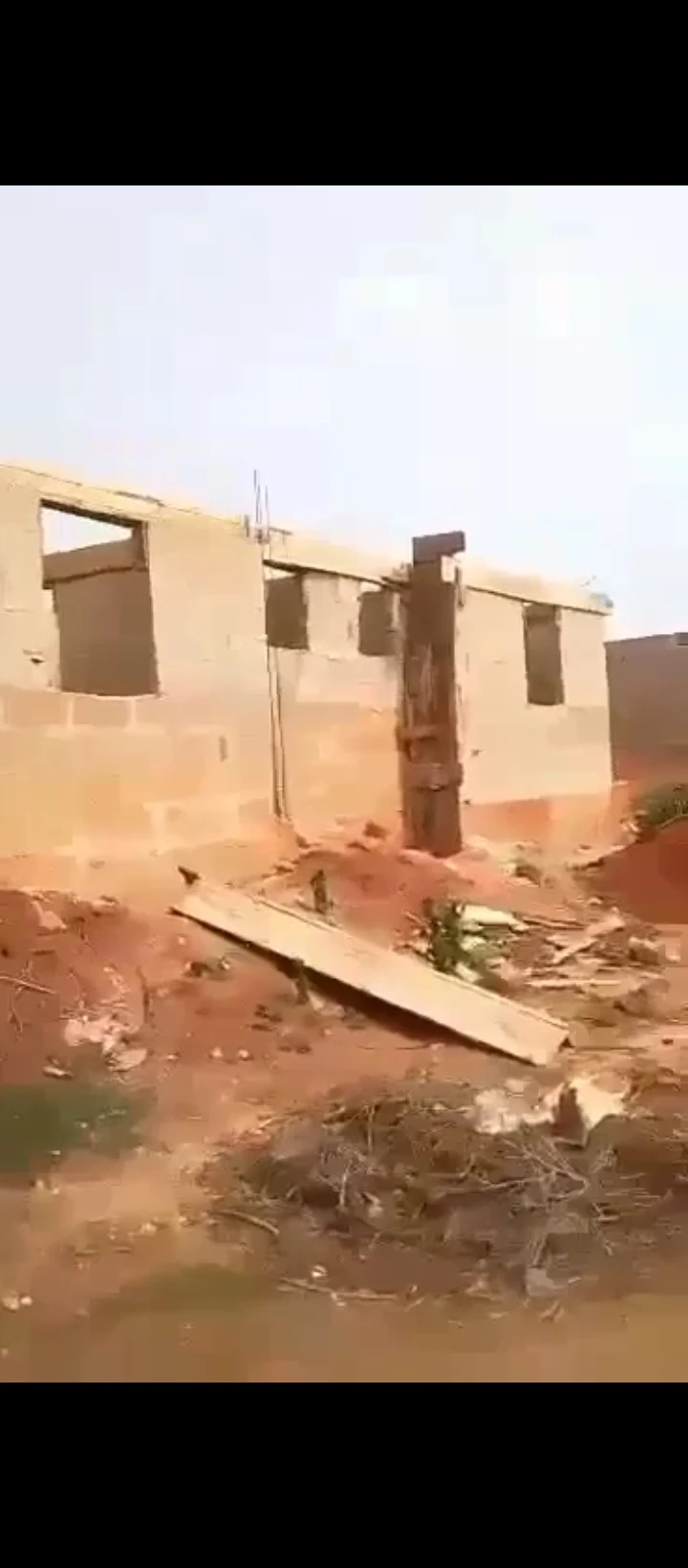 Uncompleted Building for Sale in Uteh, Edo - Image 1
