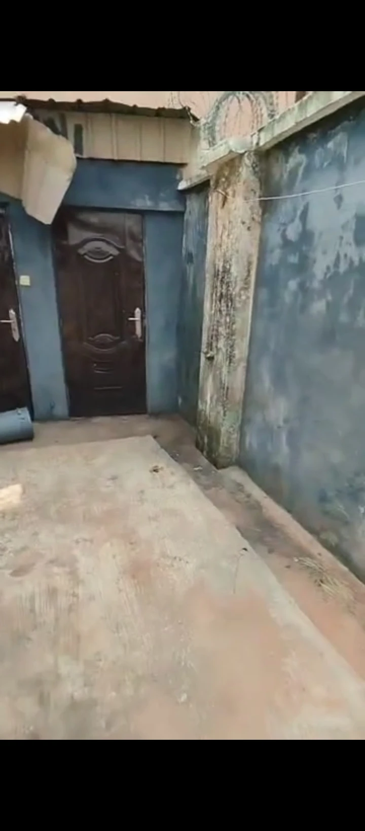 Hotel for Sale in Arougba airport road, Edo - Image 2