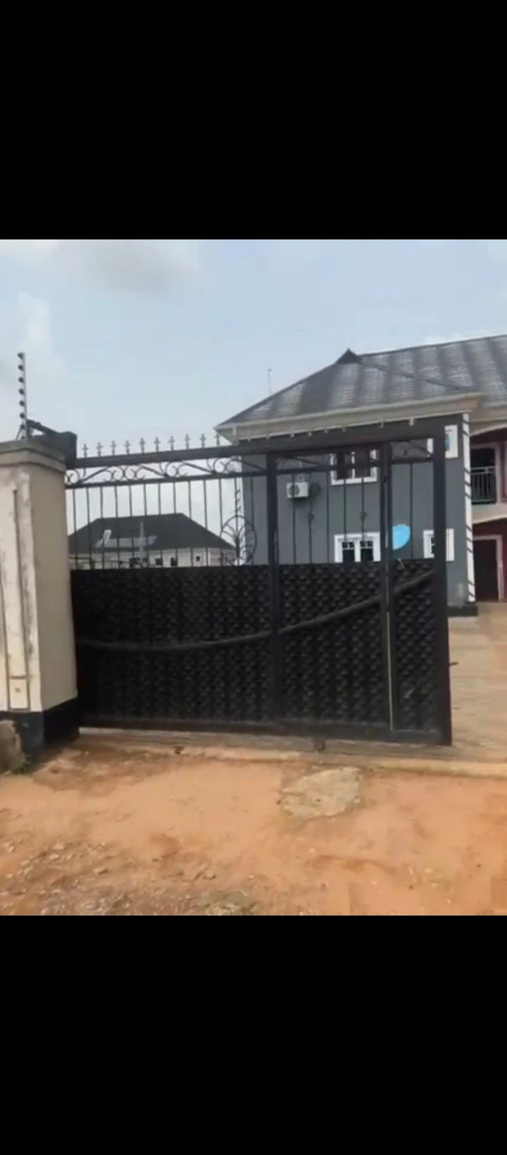 3 Bedroom Flat for Sale in Ogunwemnyi, Edo - Image 1
