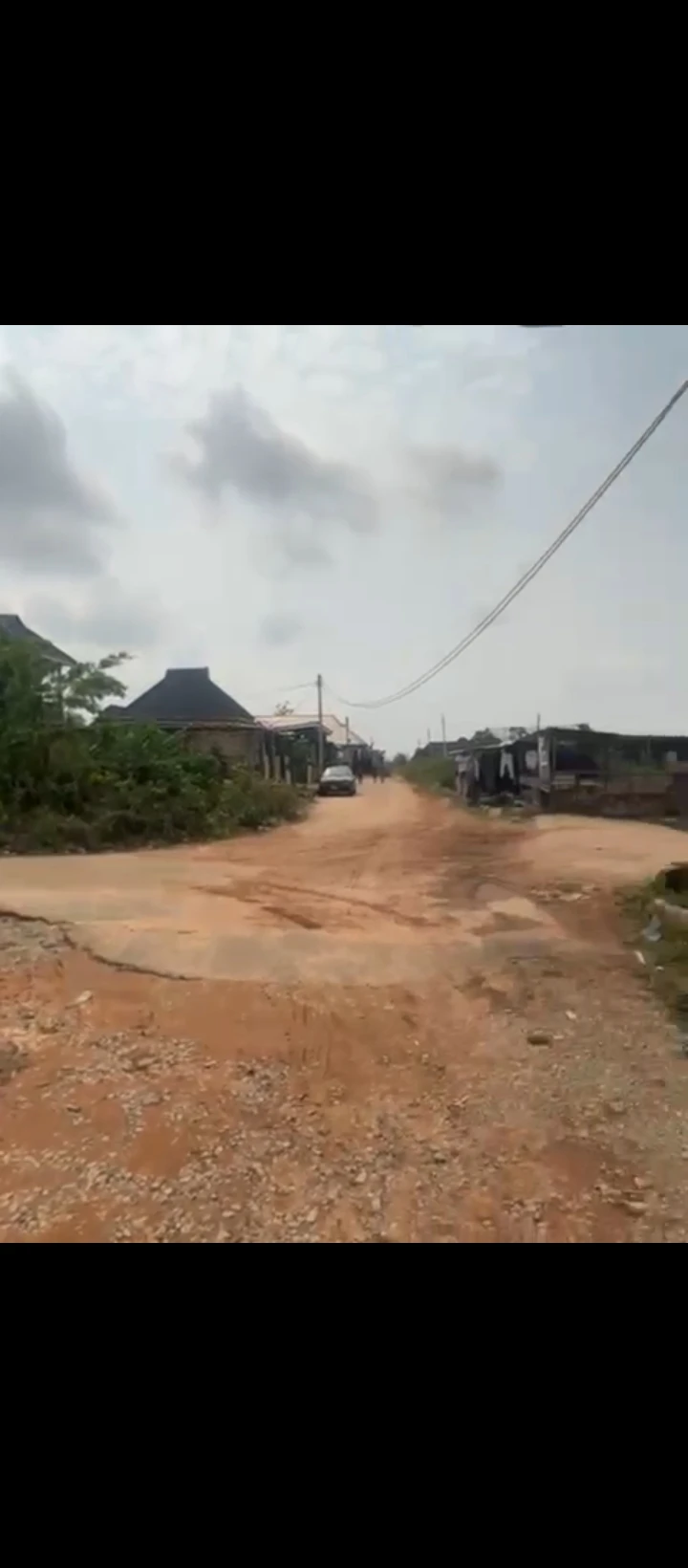 3 Bedroom Flat for Sale in Ogunwemnyi, Edo - Image 2