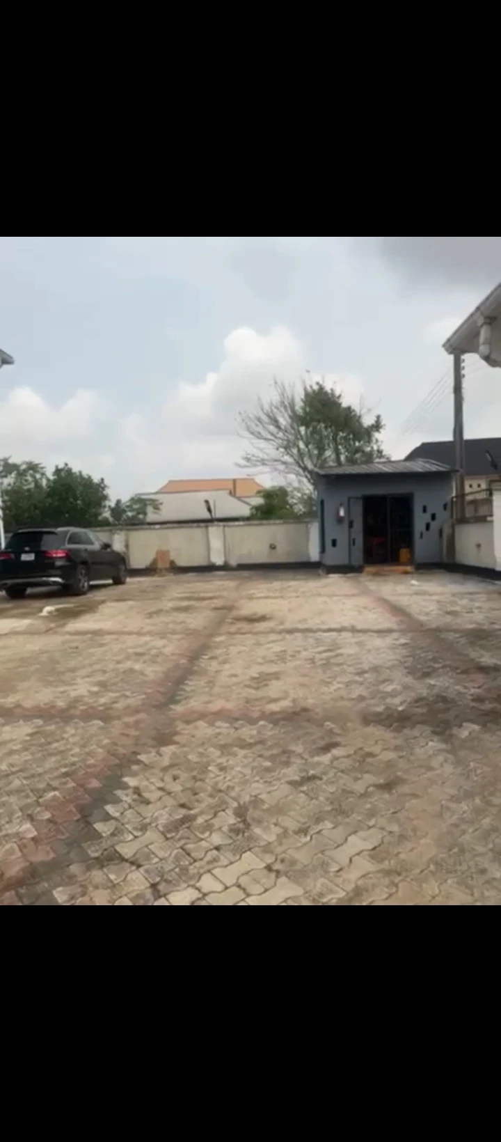 3 Bedroom Flat for Sale in Ogunwemnyi, Edo - Image 3