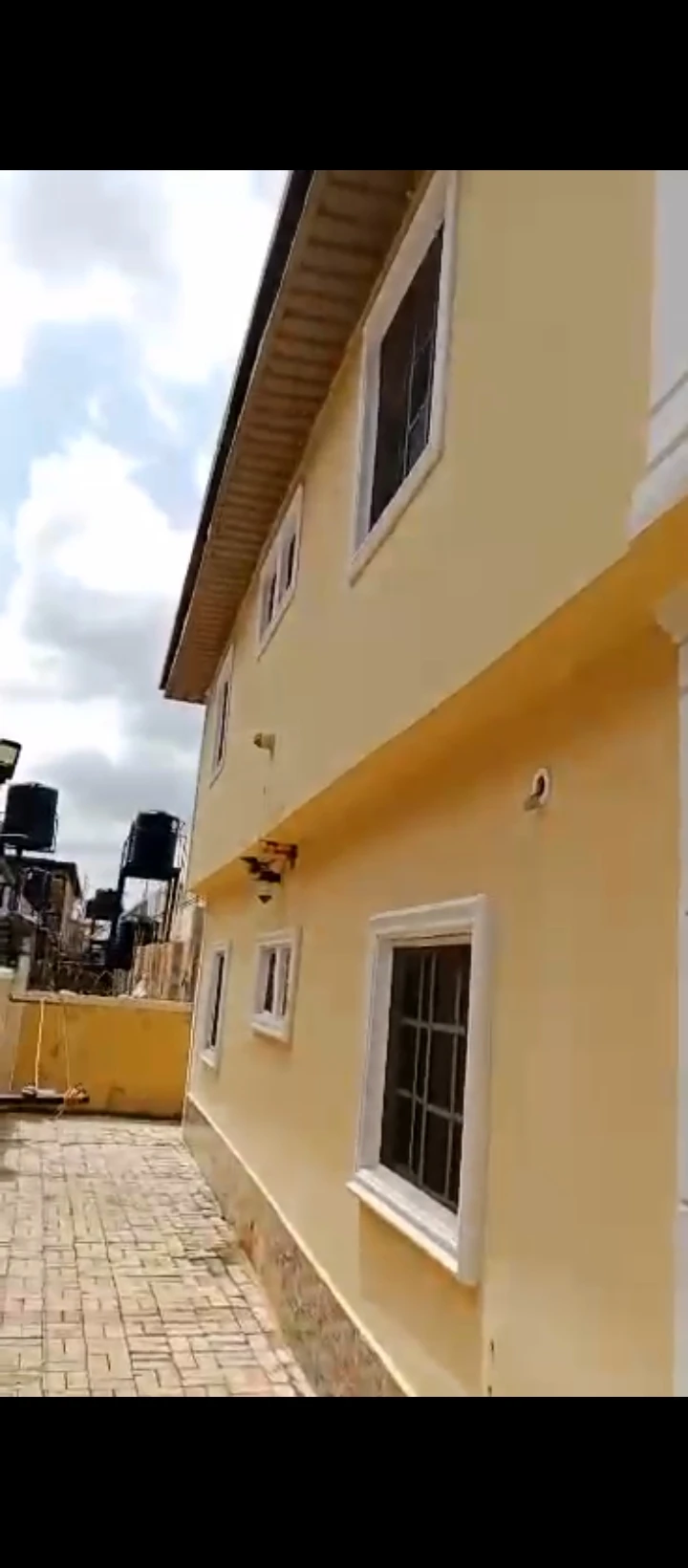 2 Bedroom Flat for Sale in Off winners sapele road, Edo - Image 1