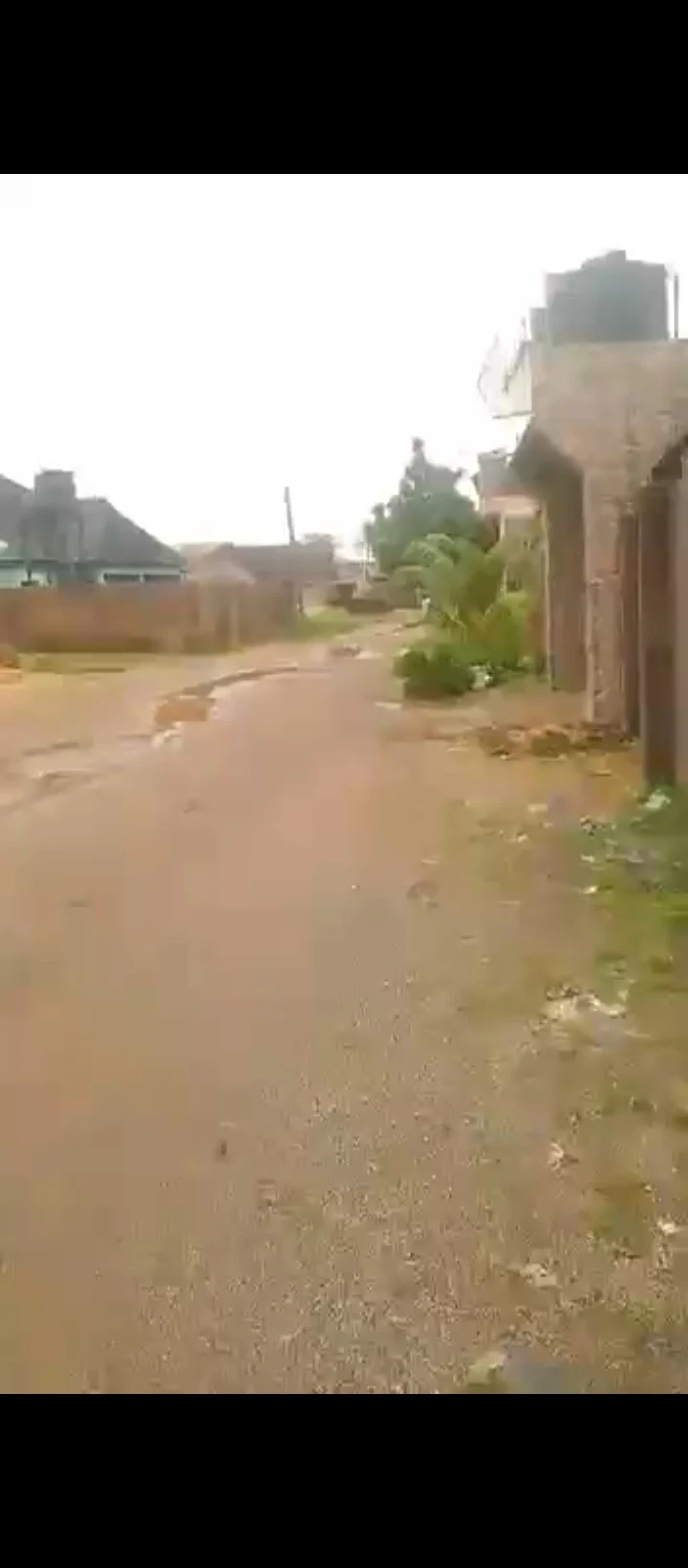 1 Bedroom Flat for Sale in Eyaen, Edo - Image 2