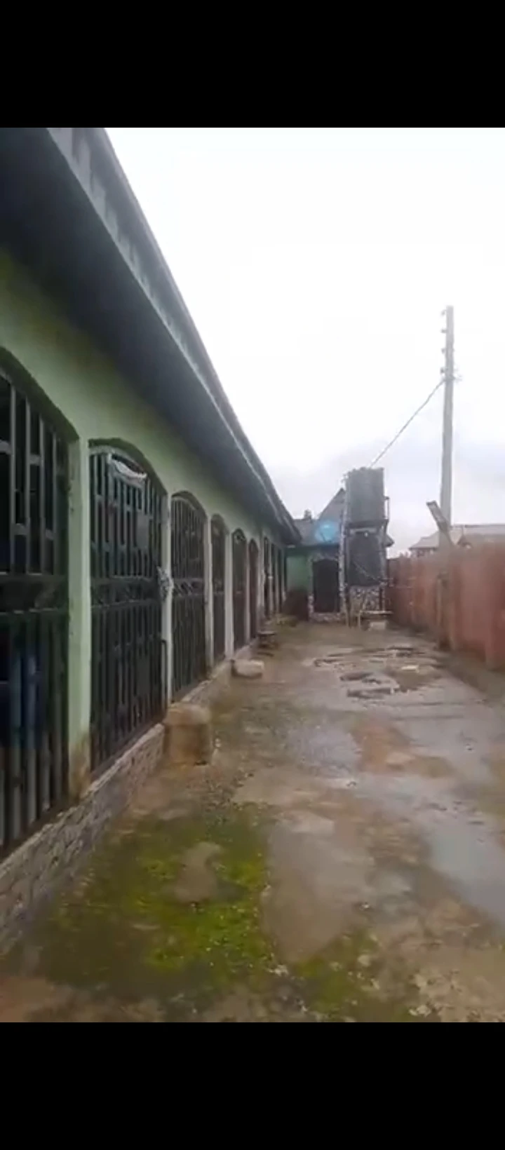 1 Bedroom Flat for Sale in Eyaen, Edo - Image 3