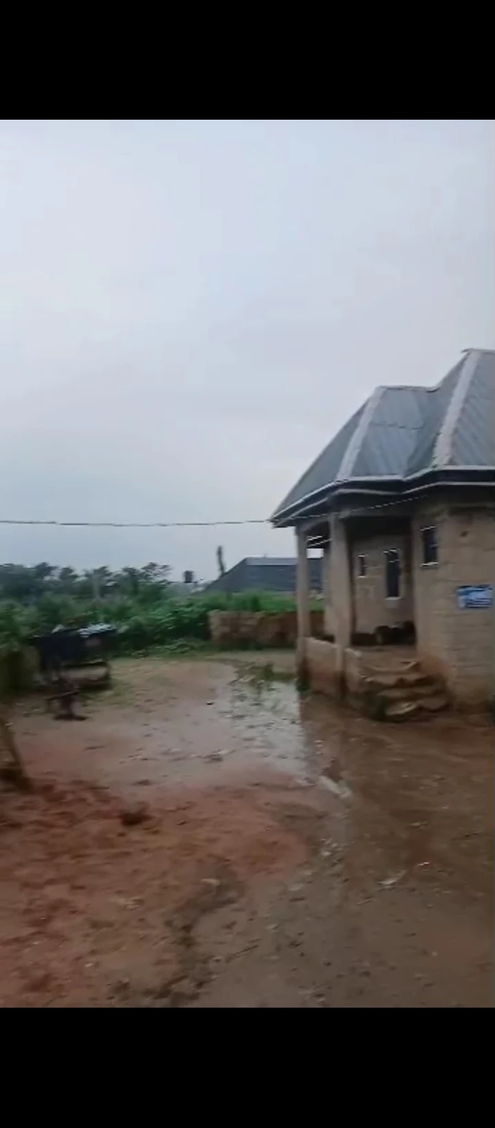 Bungalow for Sale in Arougba airport road, Edo - Image 1
