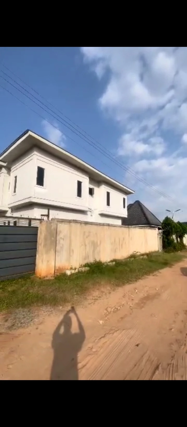 3 Bedroom Flat for Sale in Amagba, Edo - Image 4