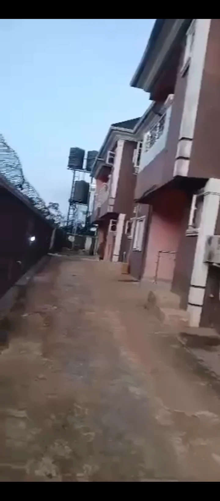 2 Bedroom Flat for Sale in Evboraria sapele road, Edo - Image 5