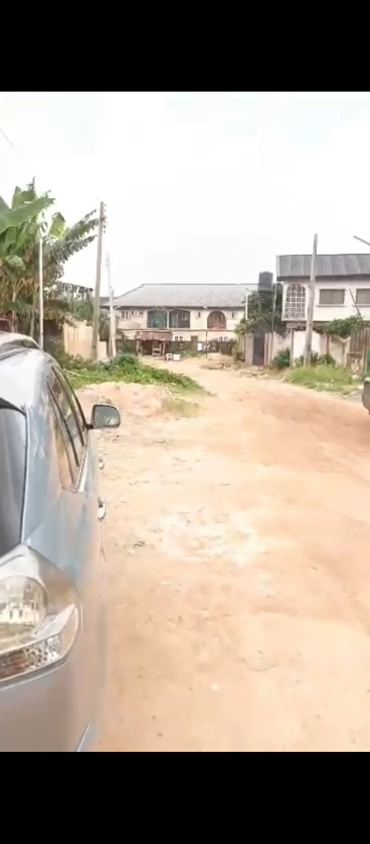 Land for Sale in Ugbor airport road, Edo - Image 1