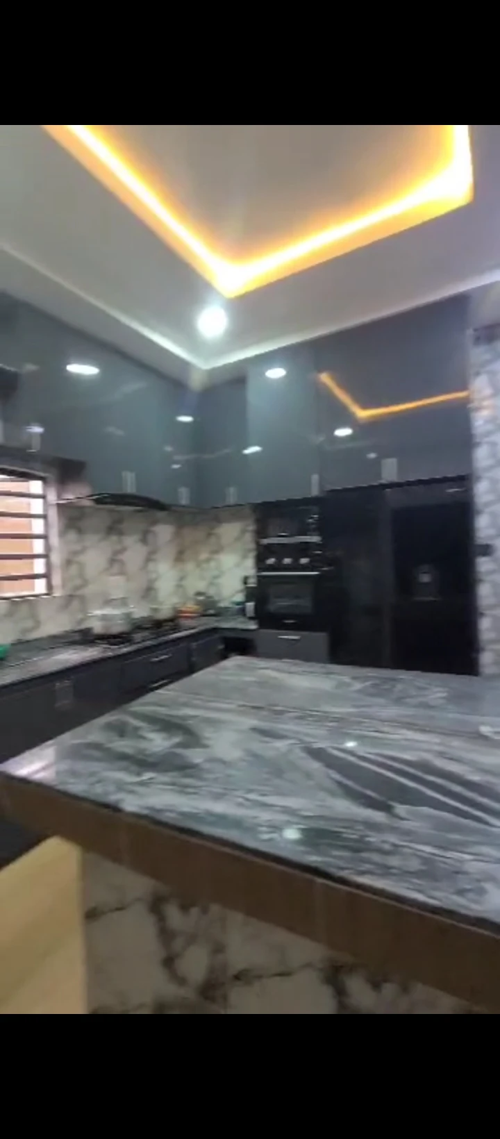 Bungalow for Sale in Ekehuan road, Edo - Image 2