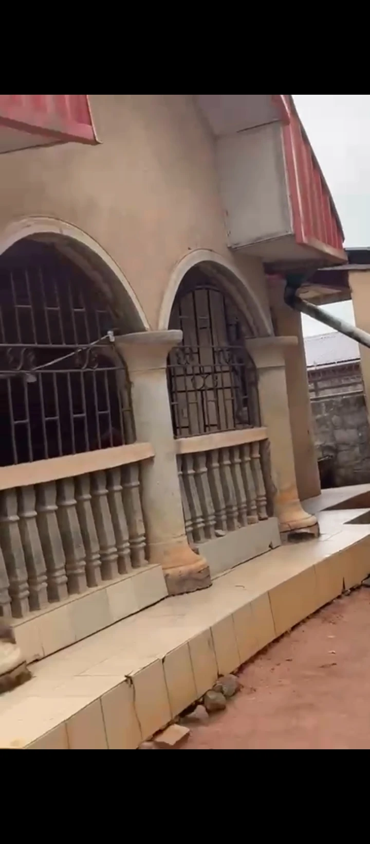 3 Bedroom Flat for Sale in Isihor, Edo - Image 1