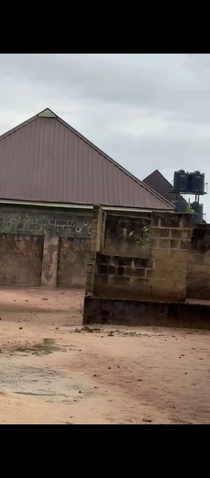 3 Bedroom Flat for Sale in Isihor, Edo - Image 4