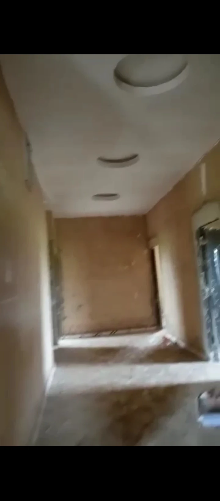 Bungalow for Sale in Uhroho sapele road, Edo - Image 5