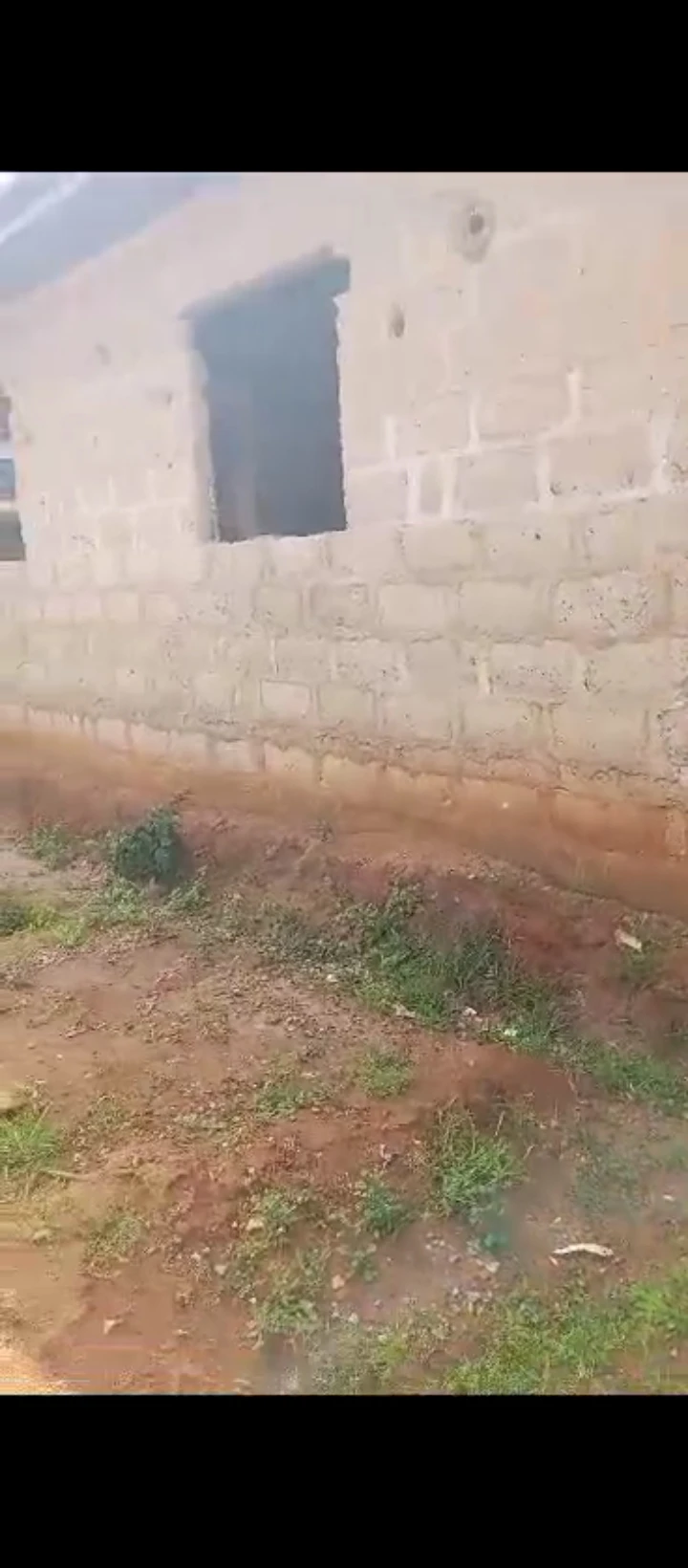 2 Bedroom Flat for Sale in Ogunwemnyi, Edo - Image 2