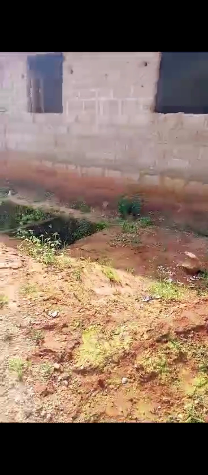 2 Bedroom Flat for Sale in Ogunwemnyi, Edo - Image 1