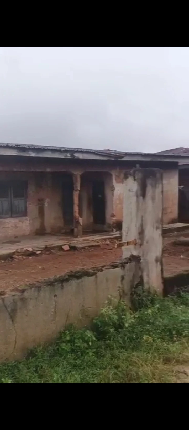 Bungalow for Sale in Ogida textile mill road, Edo - Image 1