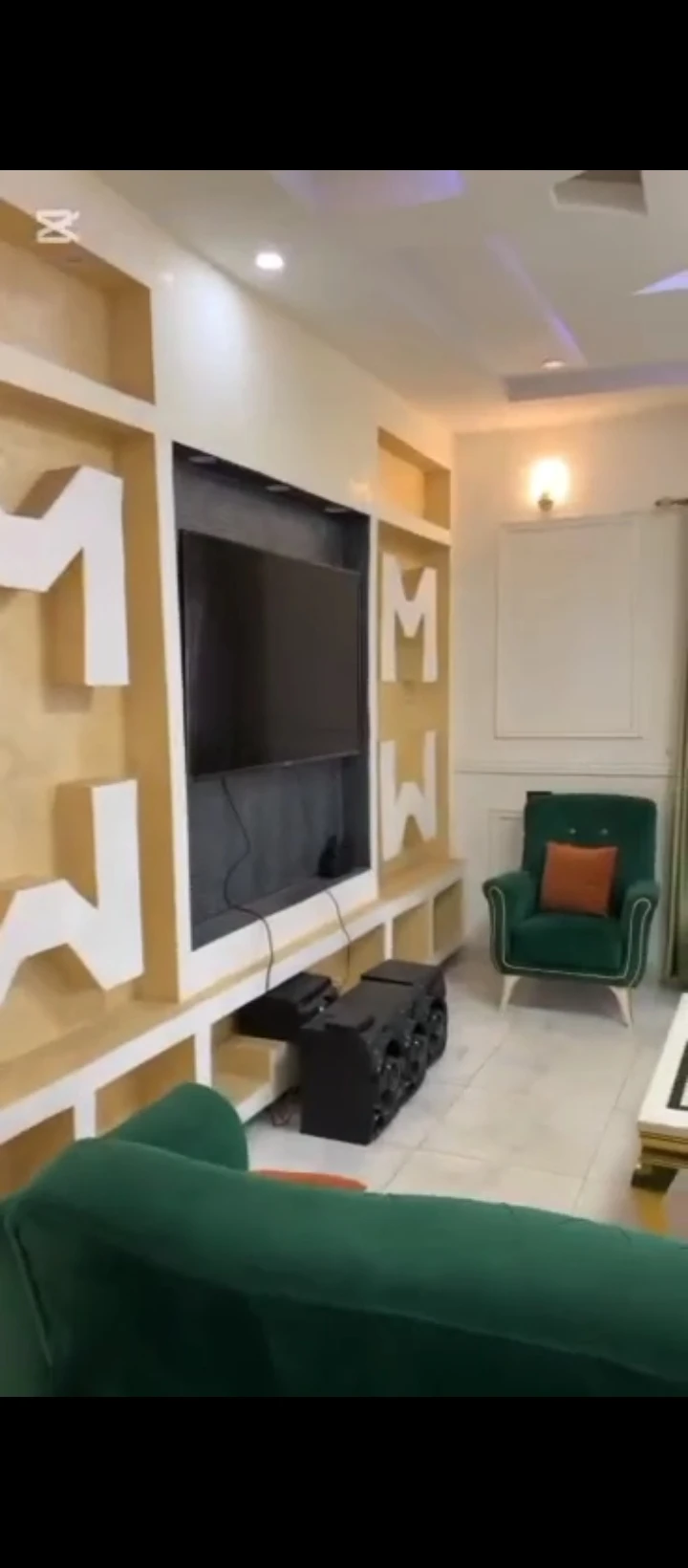 3 Bedroom Flat for Sale in Evbhuku sapele road, Edo - Image 2