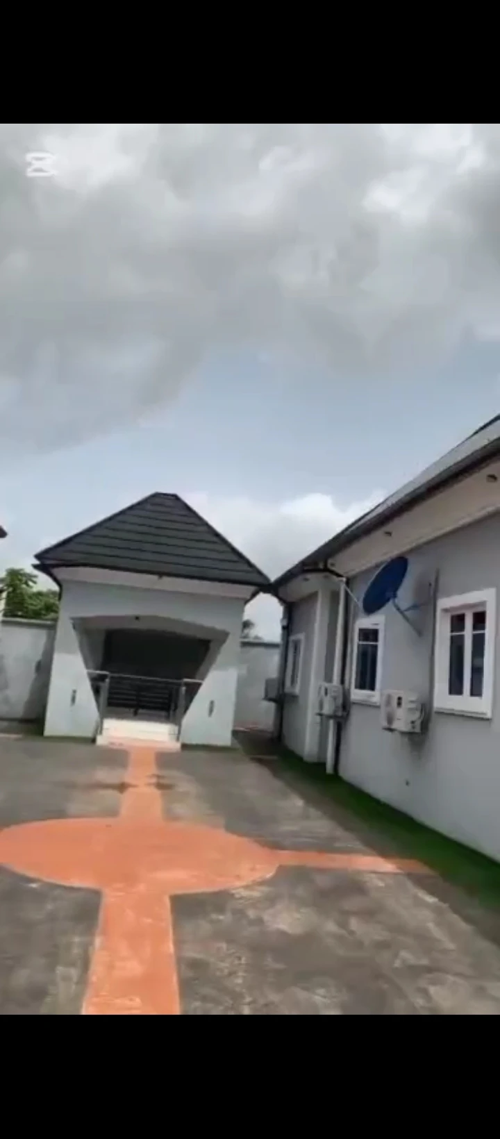 3 Bedroom Flat for Sale in Evbhuku sapele road, Edo - Image 4
