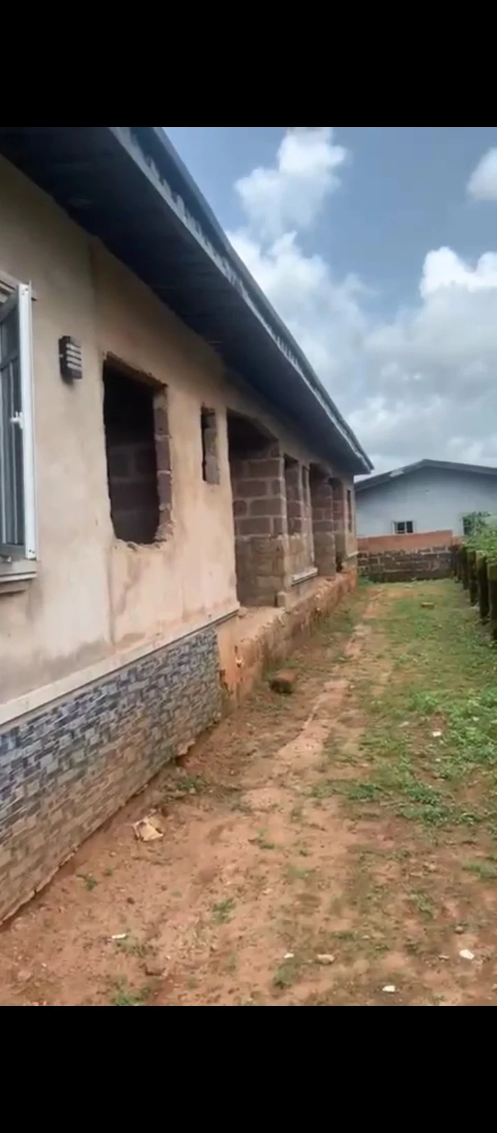 2 Bedroom Flat for Sale in Egor, Edo - Image 3