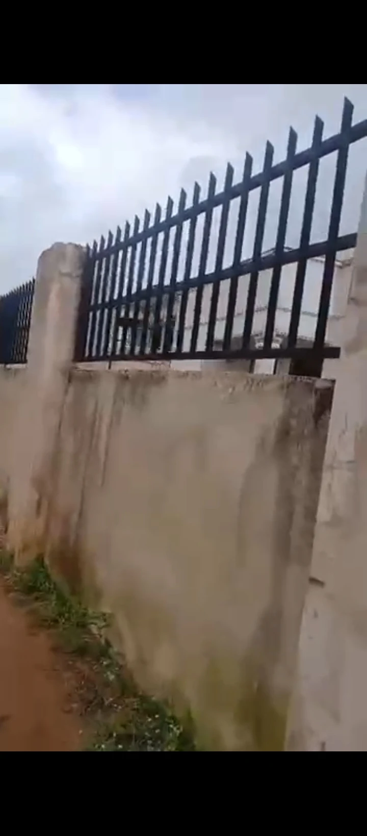 2 Bedroom Flat for Sale in Okhoromi airport road, Edo - Image 5