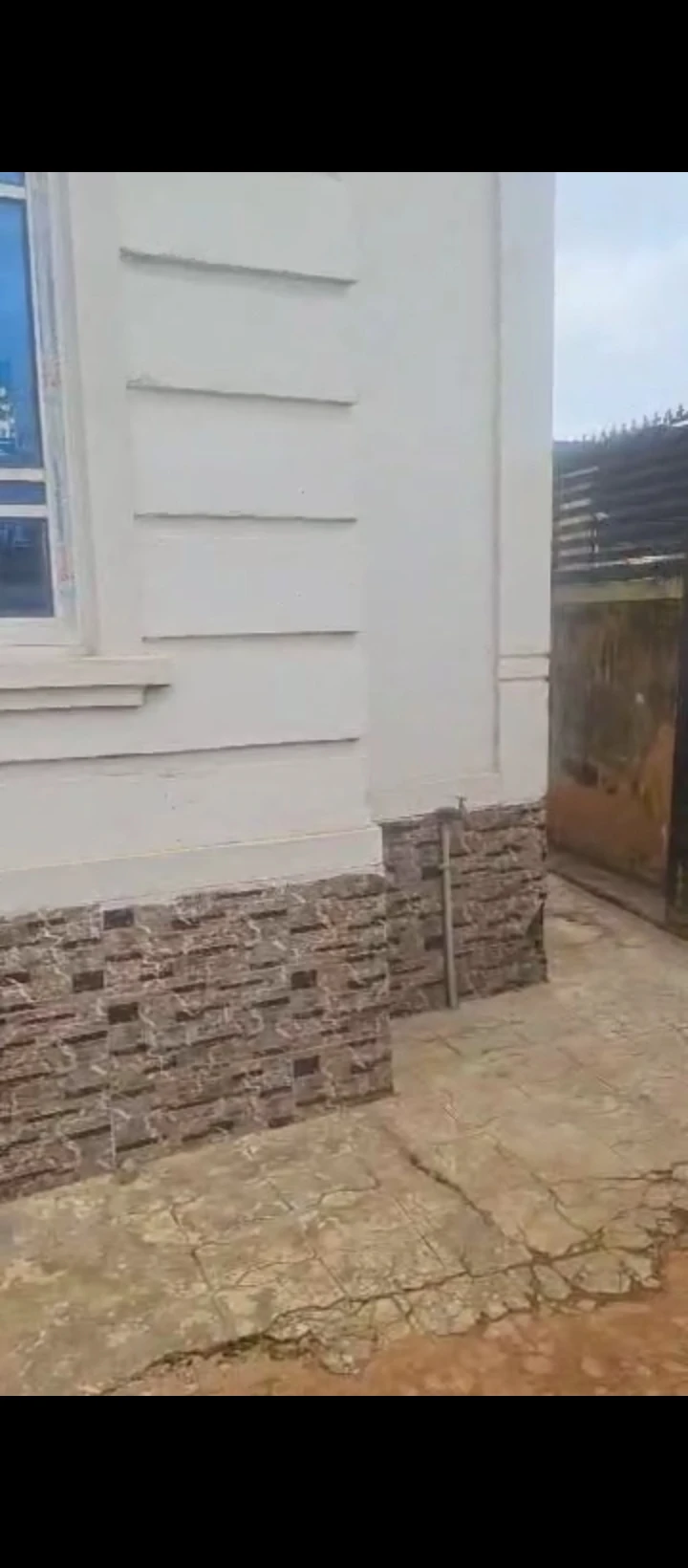 2 Bedroom Flat for Sale in Amagba gra, Edo - Image 6