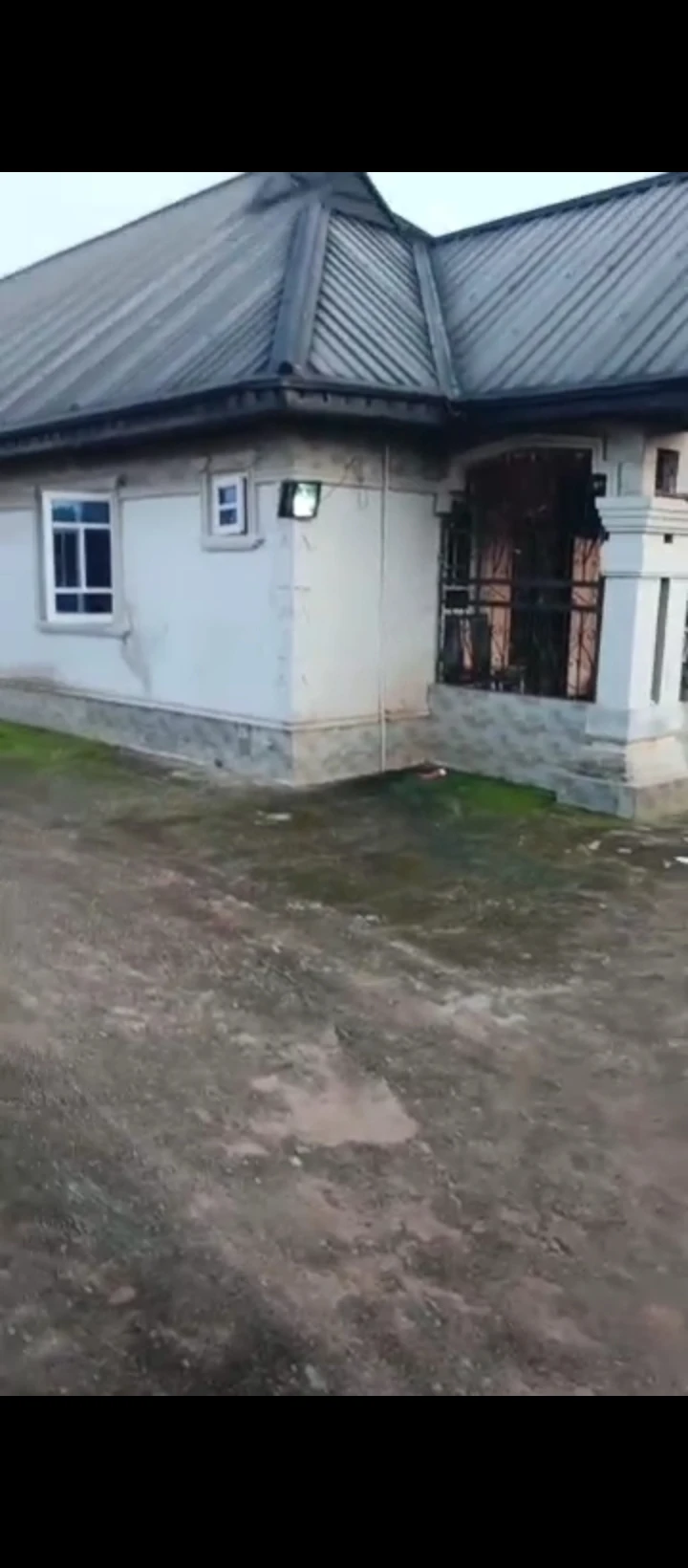 3 Bedroom Flat for Sale in Okagbare sapale road, Edo - Image 1