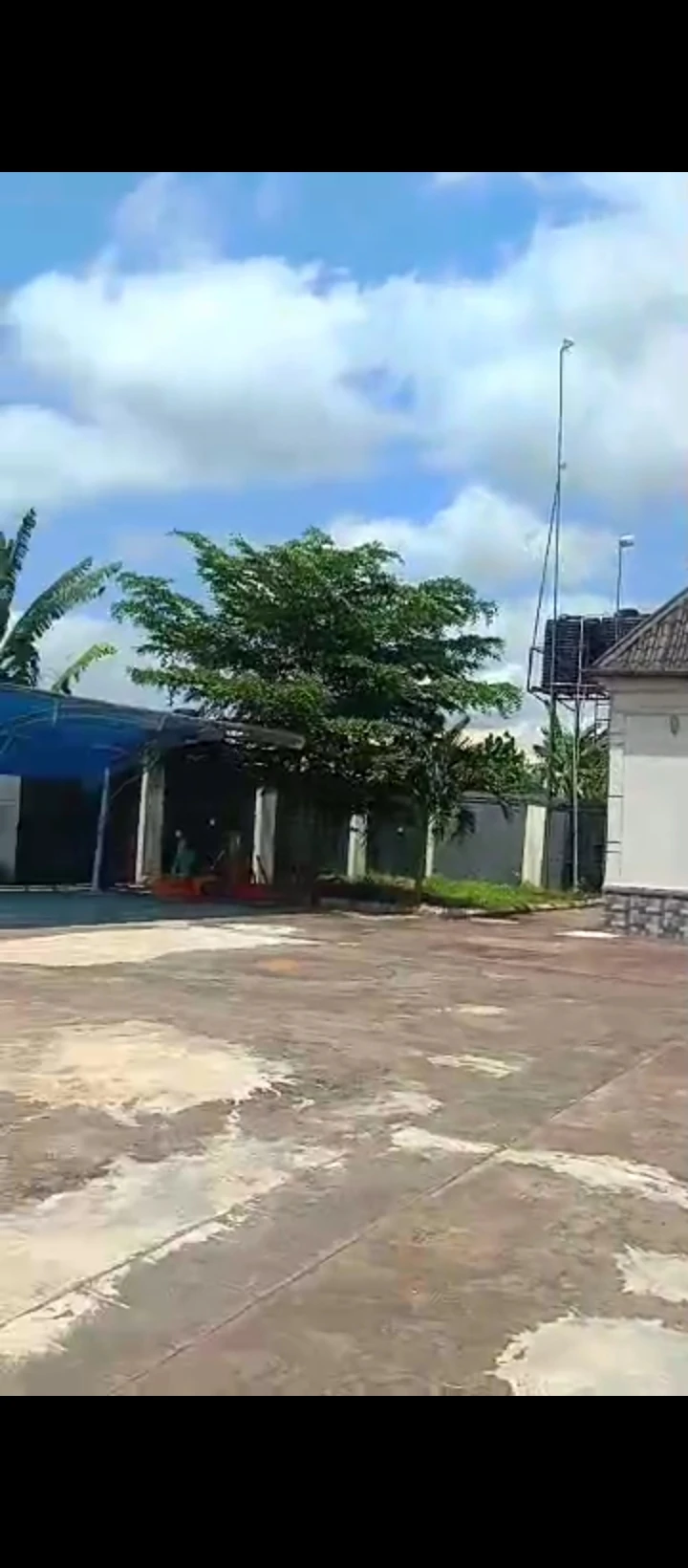 3 Bedroom Flat for Sale in Uhie sapale road, Edo - Image 2