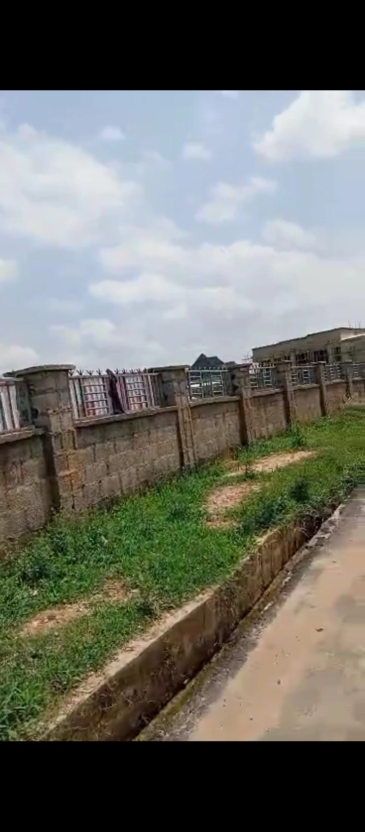 Land for Sale in Close to Amac market, Edo - Image 1