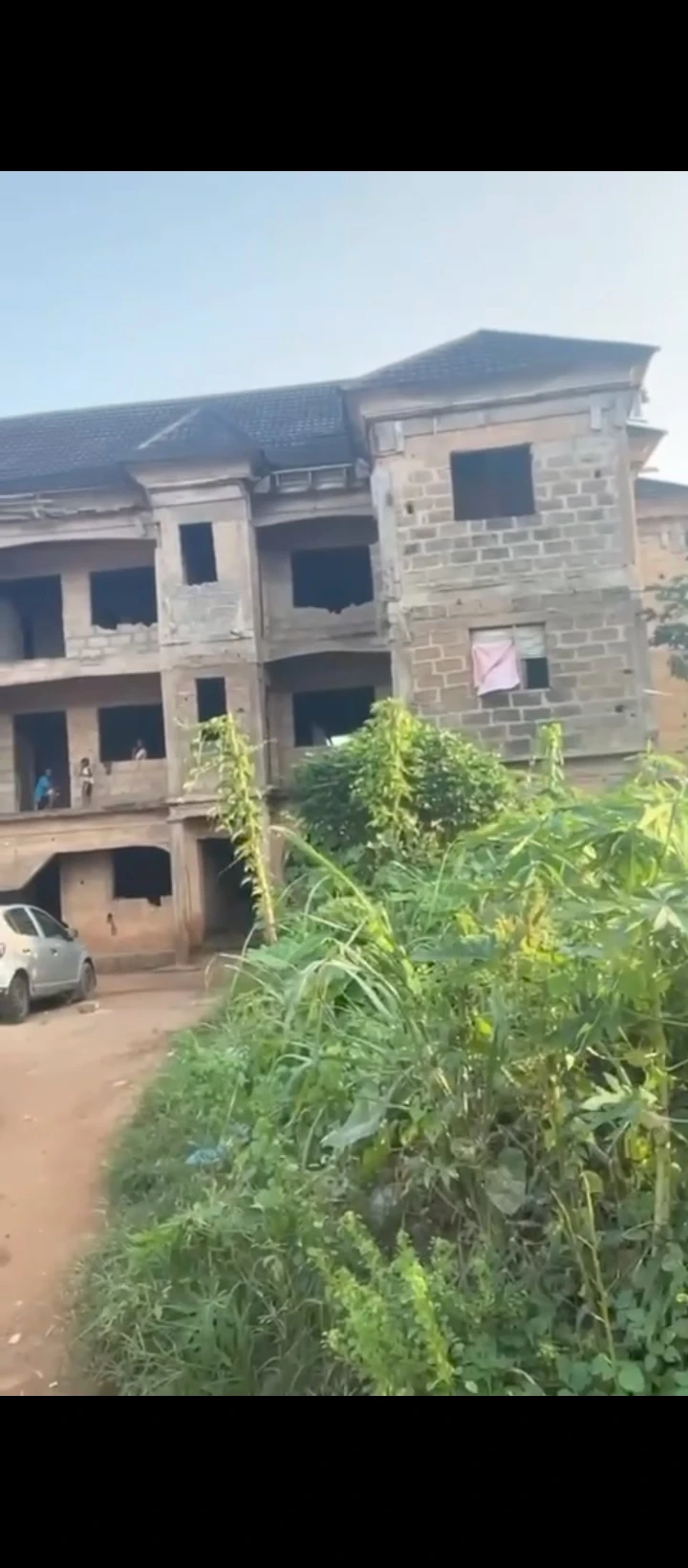 Uncompleted Building for Sale in Central road, Edo - Image 6