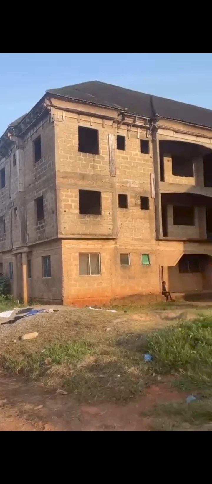 Uncompleted Building for Sale in Central road, Edo - Image 3