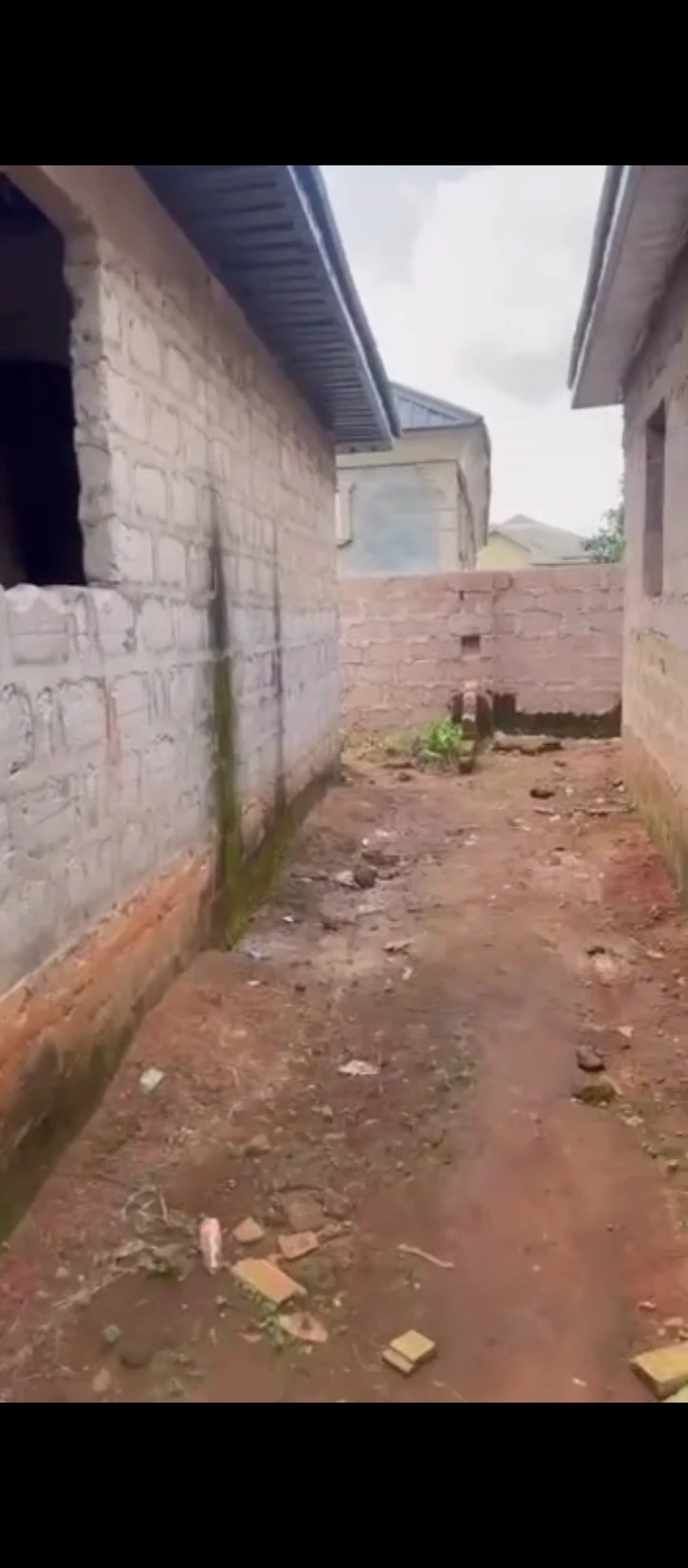 Uncompleted Building for Sale in Isihor, Edo - Image 4