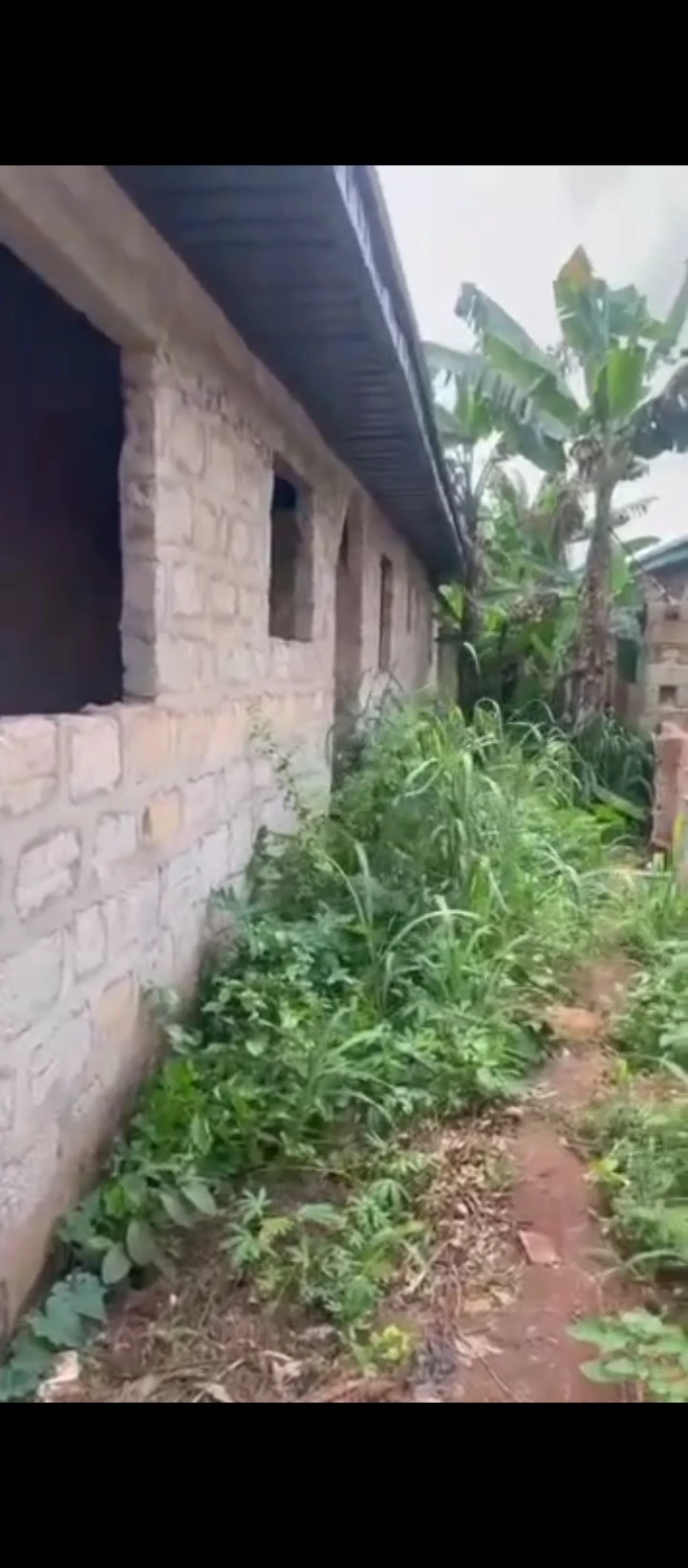 Uncompleted Building for Sale in Isihor, Edo - Image 1