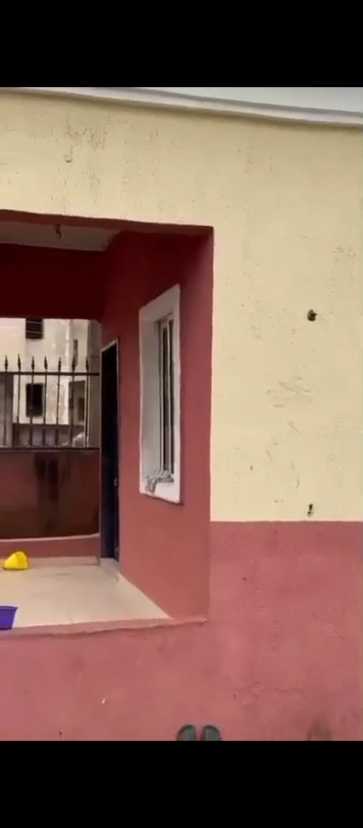 Hall for Sale in Etete layout, Edo - Image 4