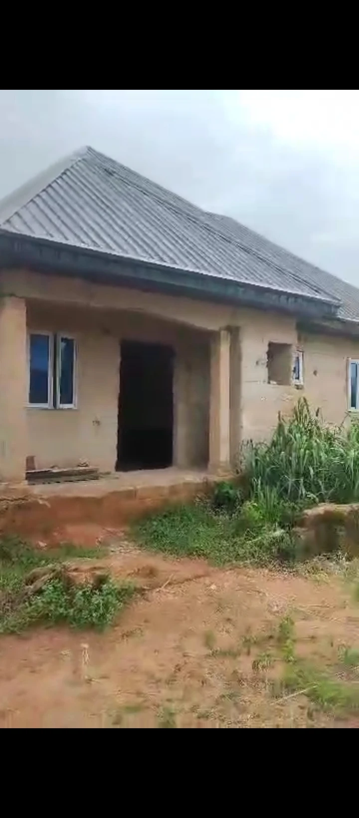 Uncompleted Building for Sale in Iyanomo sapele road bypass, Edo - Image 3
