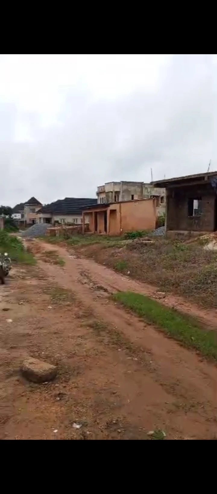 Bungalow for Sale in Okhoromi airport road, Edo - Image 1