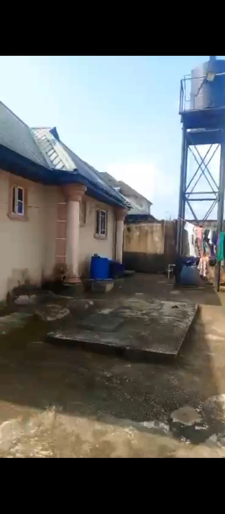 4 Bedroom Flat for Sale in Country home road, Edo - Image 1