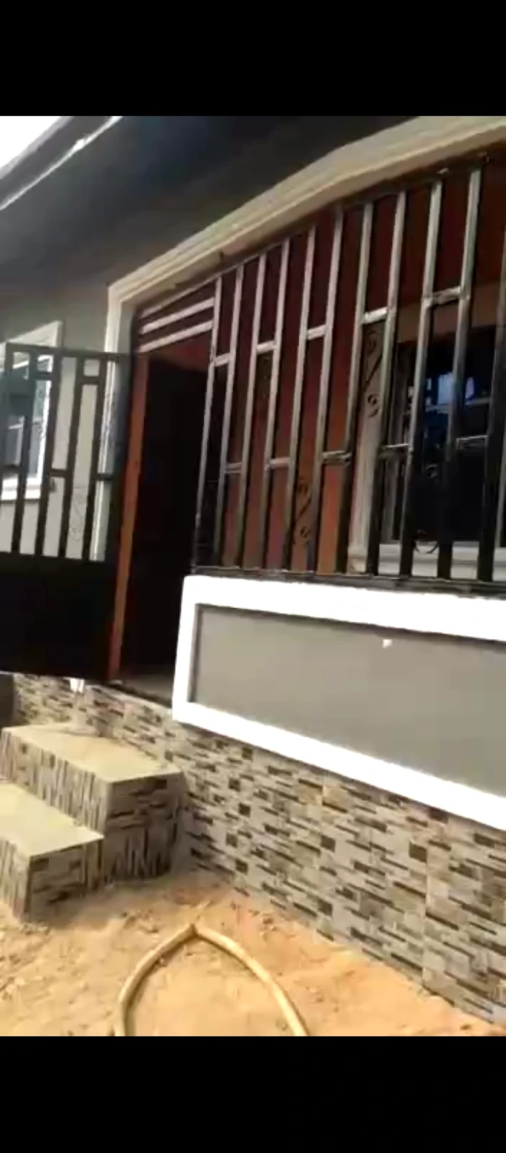 3 Bedroom Flat for Sale in Obazagbon airport road, Edo - Image 3