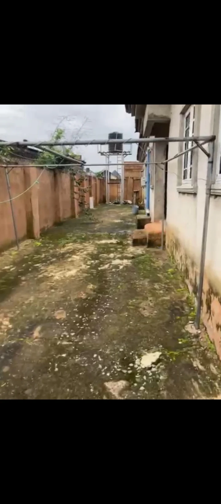 4 Bedroom Flat for Sale in Benin agbor road, Edo - Image 2