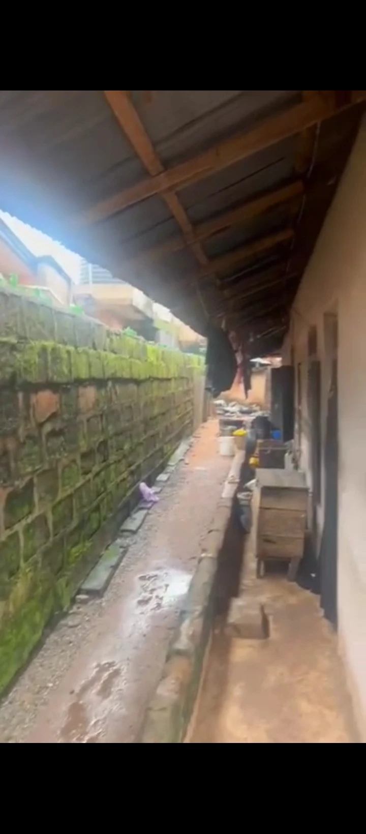 Bungalow for Sale in Stadium road, Edo - Image 2