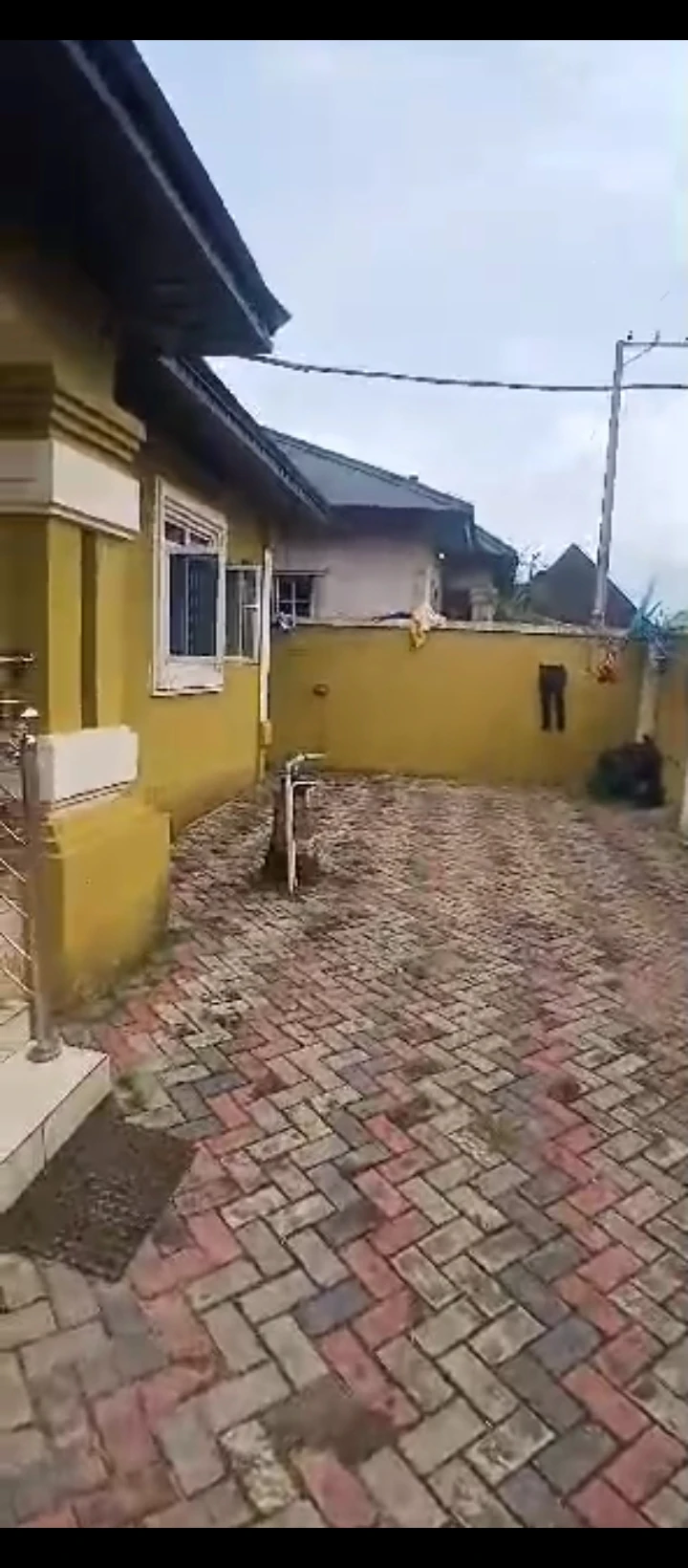 3 Bedroom Flat for Sale in Agip sapale road, Edo - Image 3