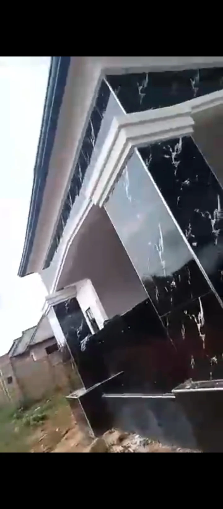 3 Bedroom Flat for Sale in Obviogie Benin Lagos road, Edo - Image 4