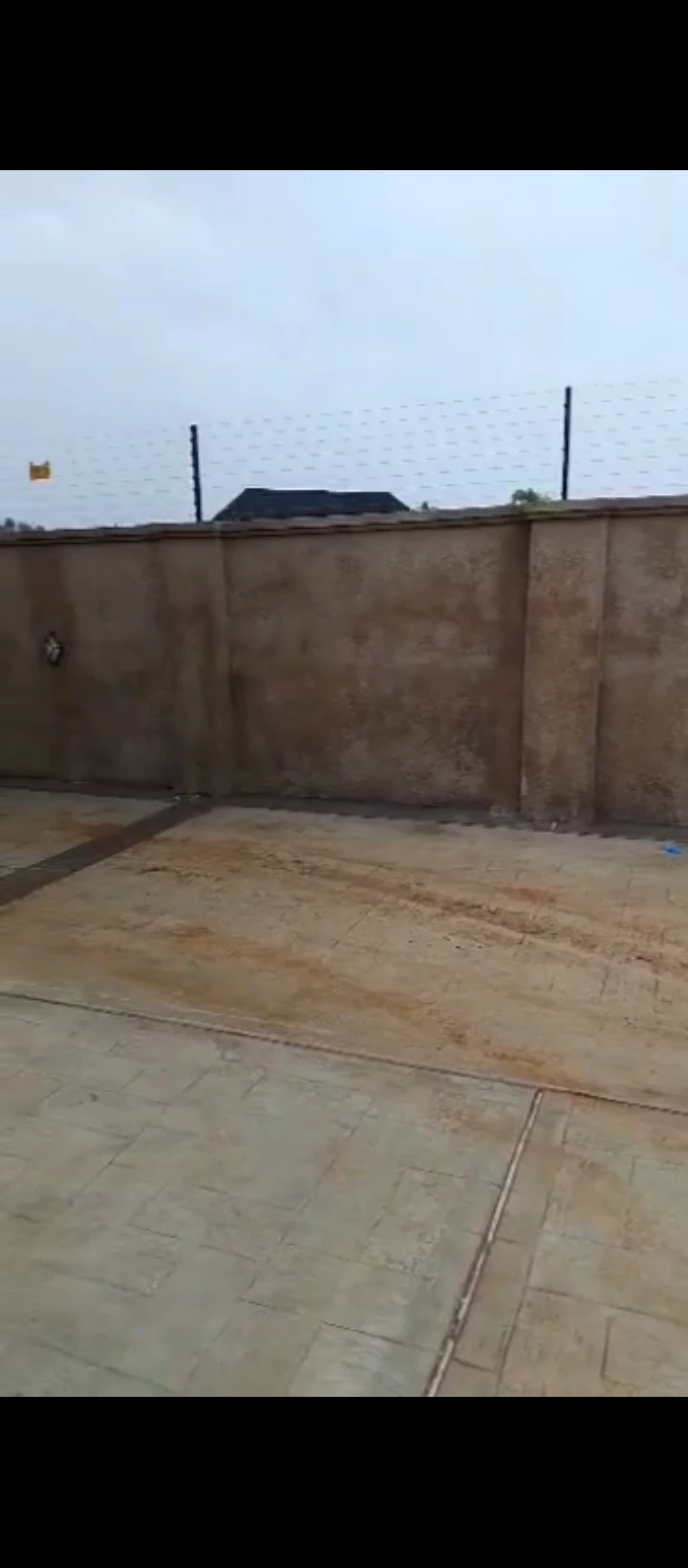 3 Bedroom Flat for Sale in Uhroho sapele road, Edo - Image 5